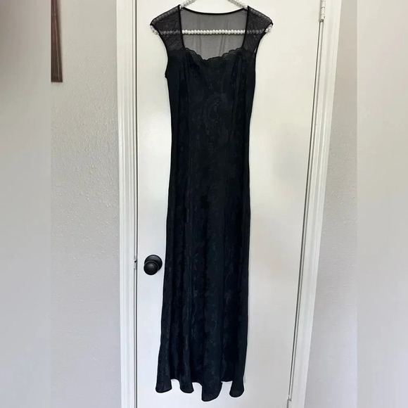 Victoria's Secret black lace lined floor length slit dress Size S - Picture 4 of 11